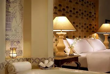 Martineau Bay Resort ビエケス ホテル